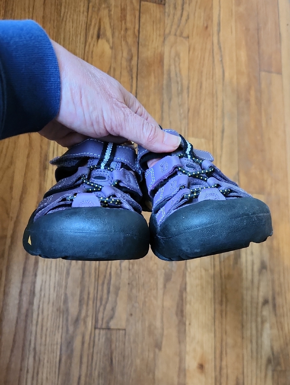 KEEN Kids Purple and Black Adventure Sandals Childrens Size 12 - Picture 6 of 11